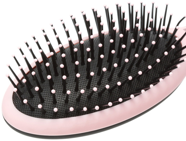 Фото Щетка массажная Дуэт Dewal Beauty DBD-2 овальная с нейлоновым штифтом (Расчёски и щётки)